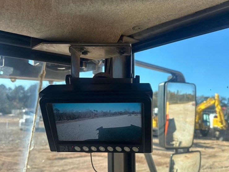 2016-volvo-a30g-image-38