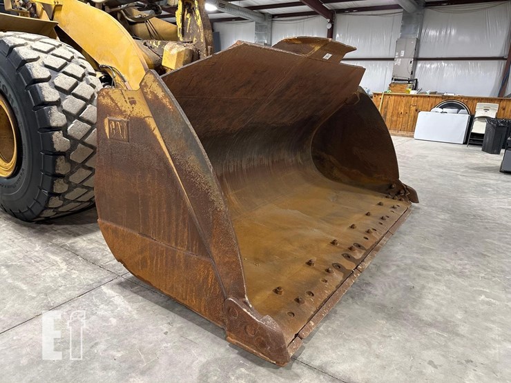 2013-caterpillar-966k-image-11