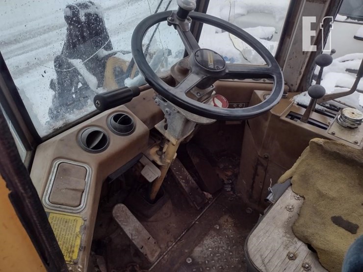 caterpillar-it28-image-13