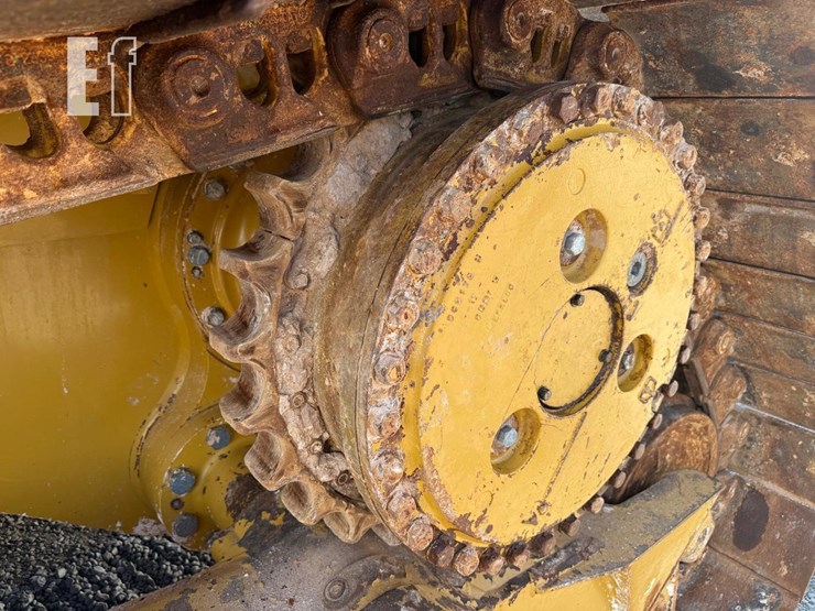 2019-caterpillar-d6t-xw-image-16