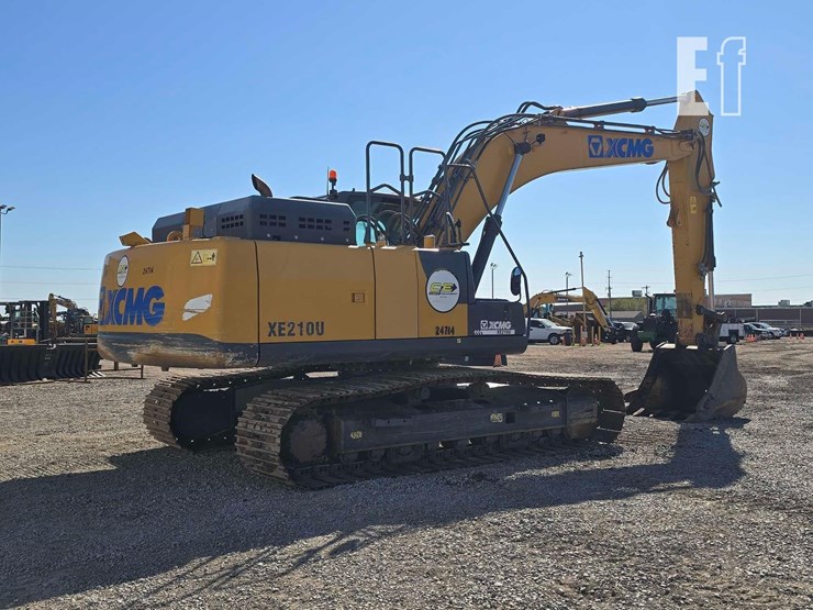 2022-xcmg-xe210u-image-3