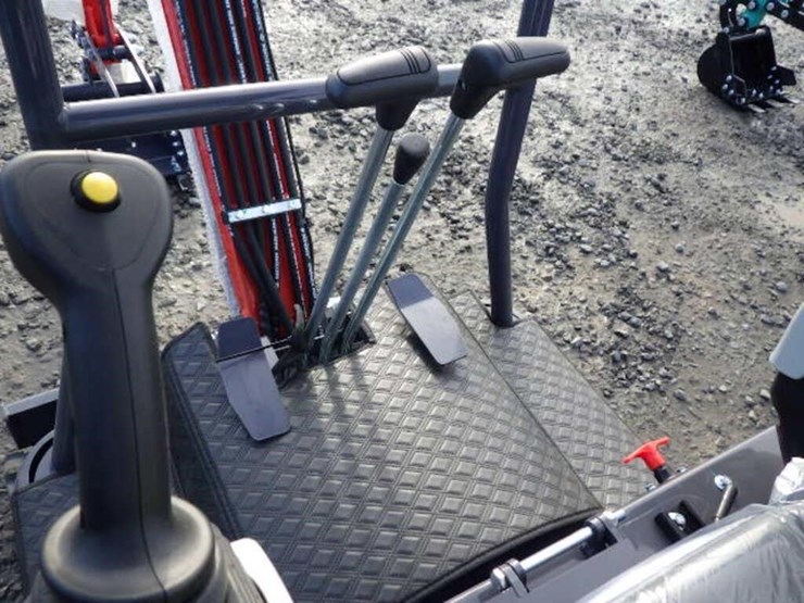 2025-cfg-mx15rx-hydraulic-excavator-image-22