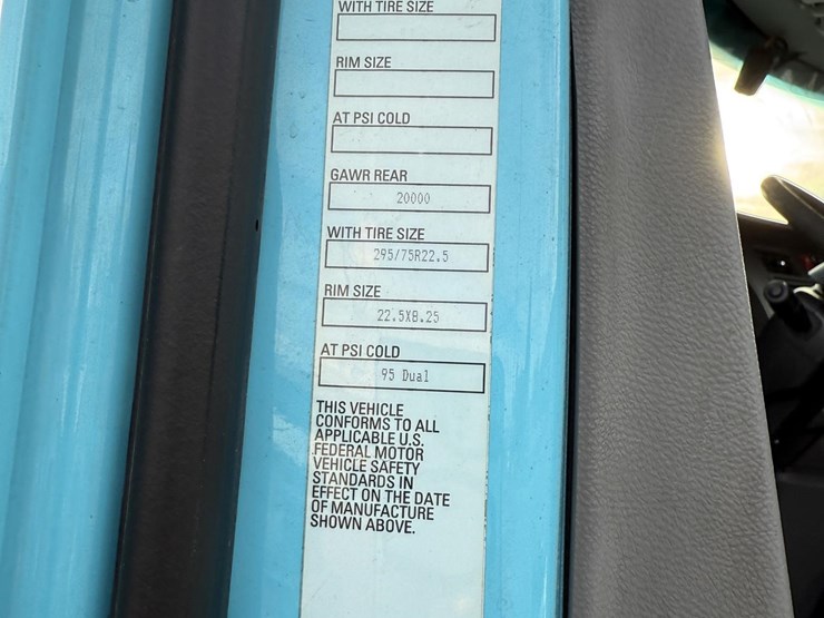 2019-kenworth-t680-image-10