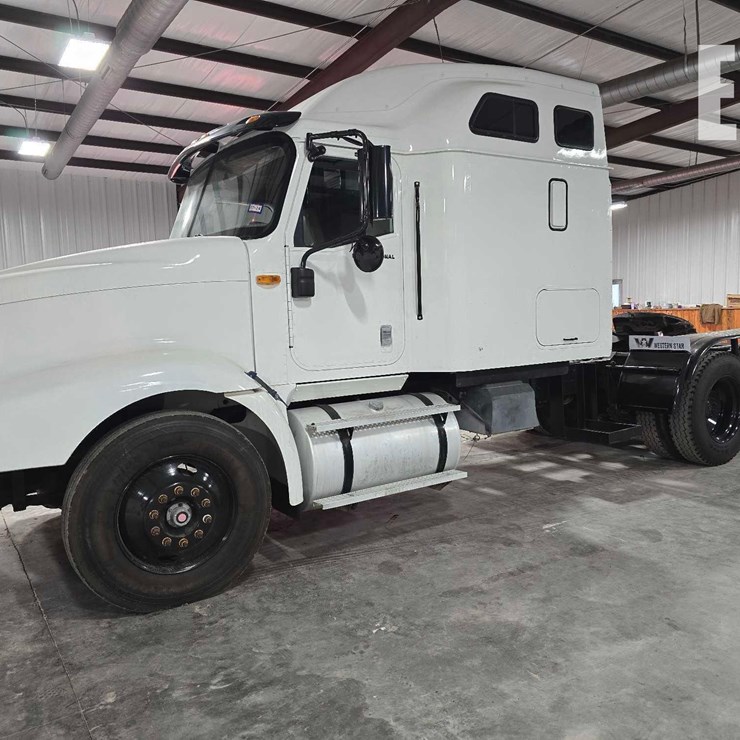 2005 INTERNATIONAL 9400