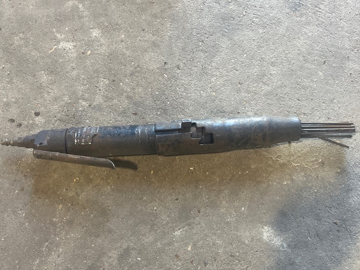 #38-•-pnumatic-air-chissel-image-2