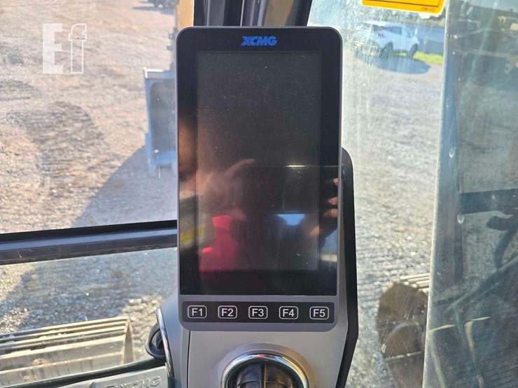 2022-xcmg-xe210u-image-19