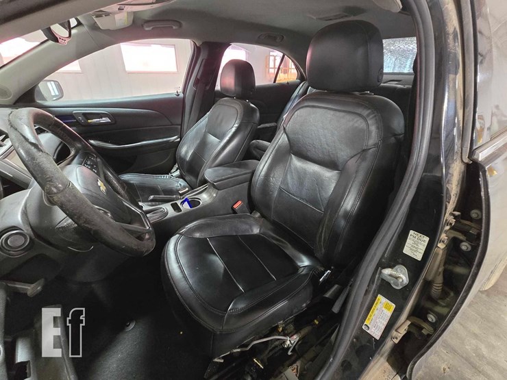 2015-chevrolet-malibu-image-9