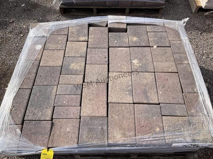 pallet-of-stone-pavers-image-5