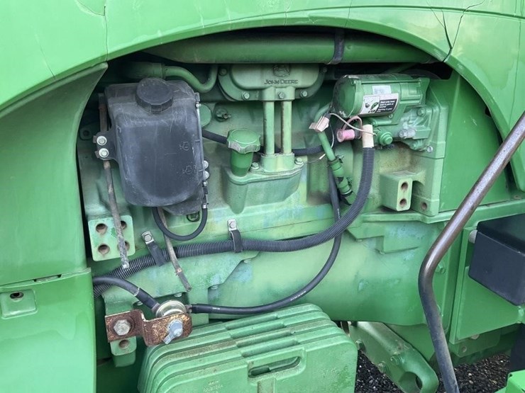 john-deere-8430t-image-12