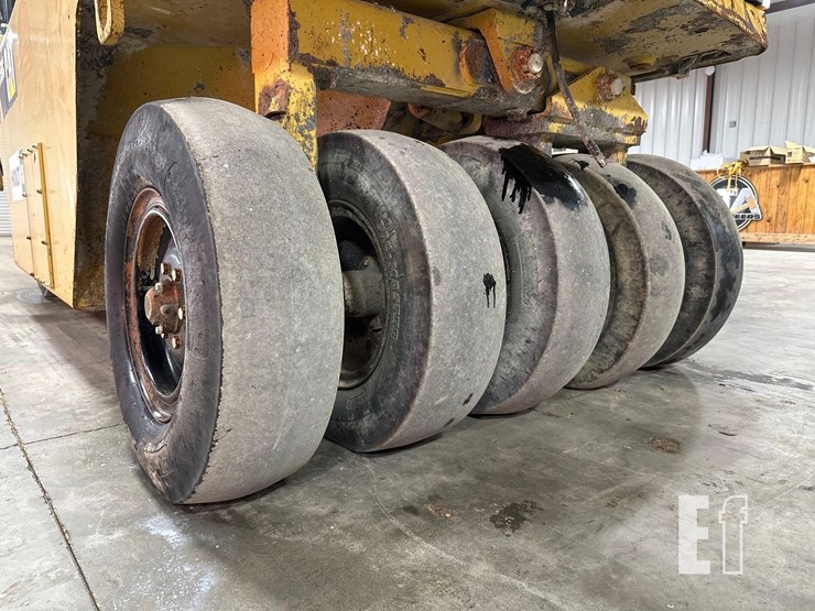 2010-caterpillar-ps-150c-image-21