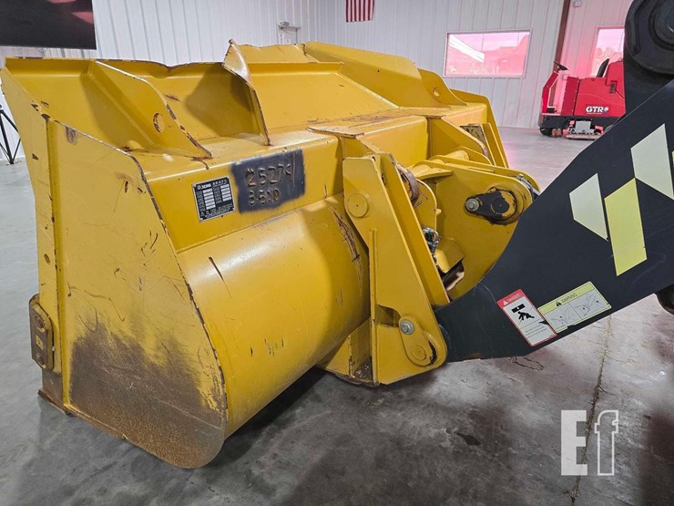 2022-xcmg-xc938u-image-12