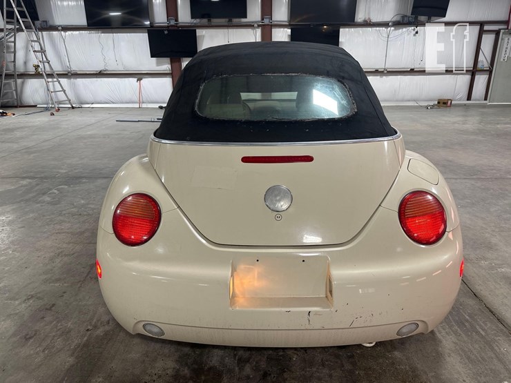 2005-volkswagen-beetle-image-8