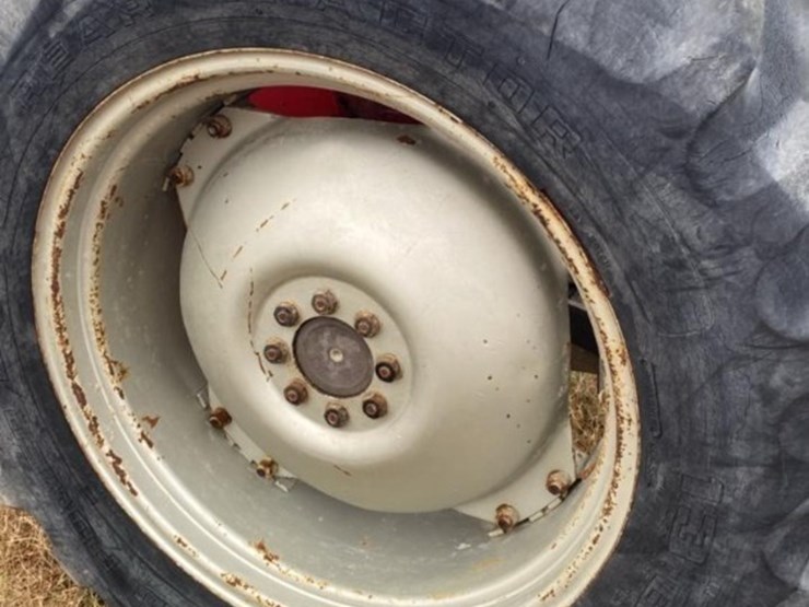 massey-ferguson-240-image-6