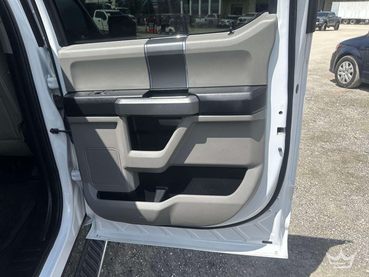 2016-ford-f150-image-23