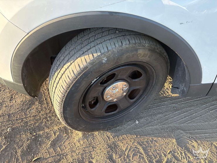 2016-ford-explorer-image-20