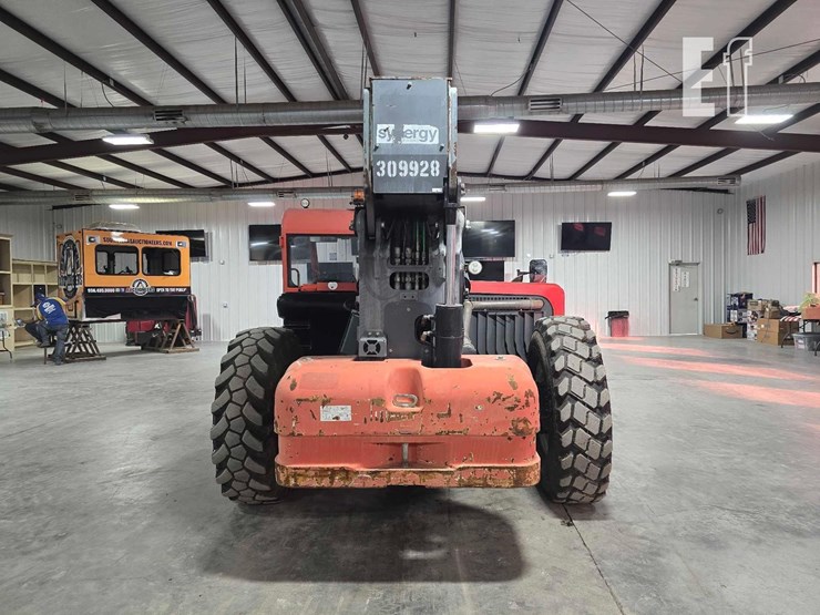 2019-skyjack-sj8831rt-image-15