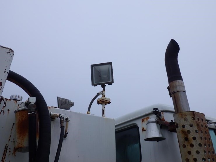 1990-international-4900-image-33