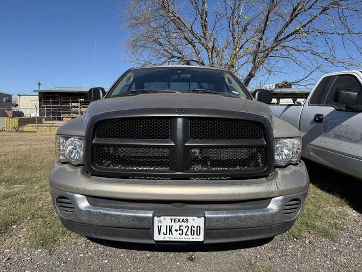 2005-dodge-ram-1500-image-2