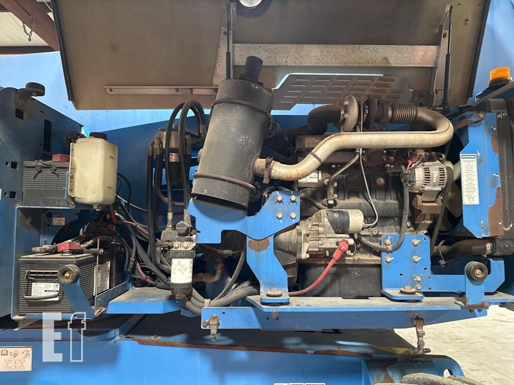 2011-genie-s125-image-15