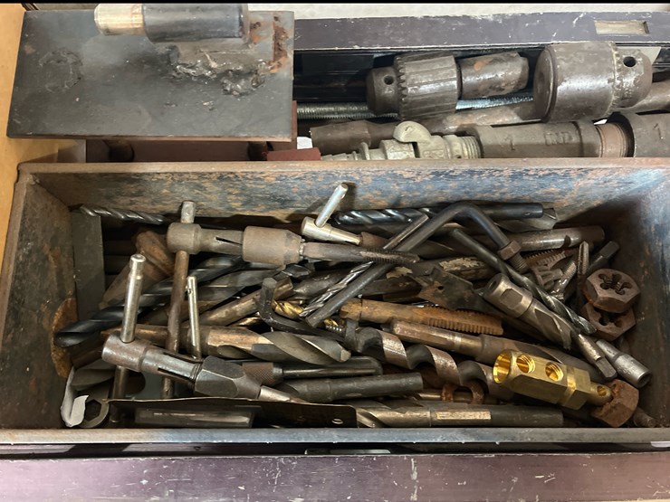 #75-•-heavy-duty-metal-shelf-with-contents-image-4