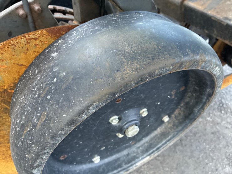 john-deere-1590-image-16