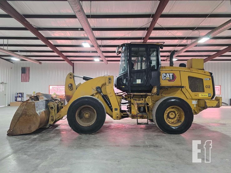 2020-caterpillar-926m-image-5