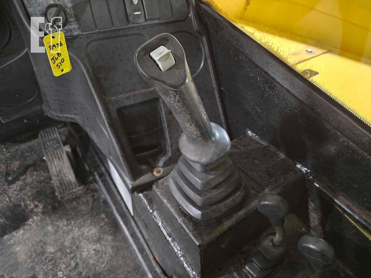 2017-jcb-510-56-image-21