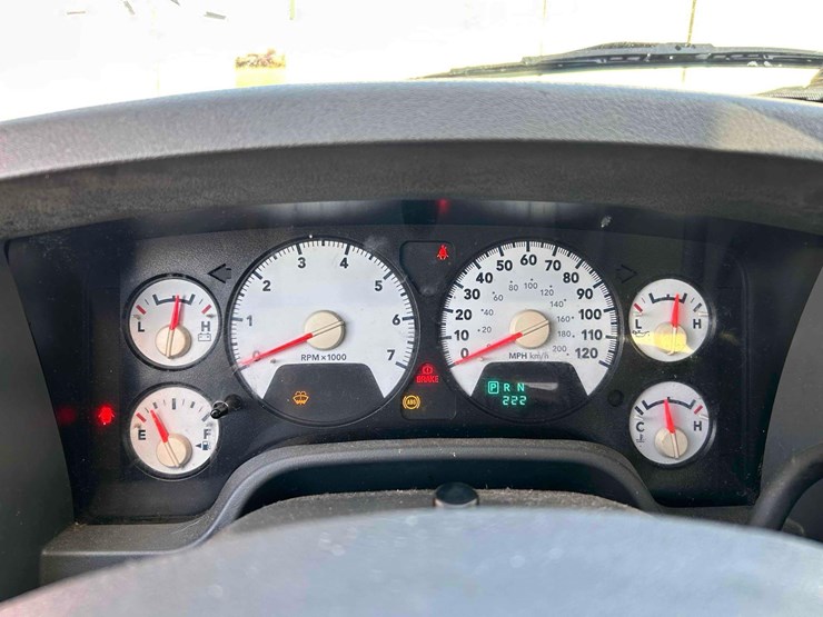 2006-dodge-1500-image-17