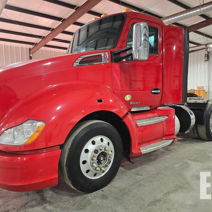 2015 KENWORTH T680