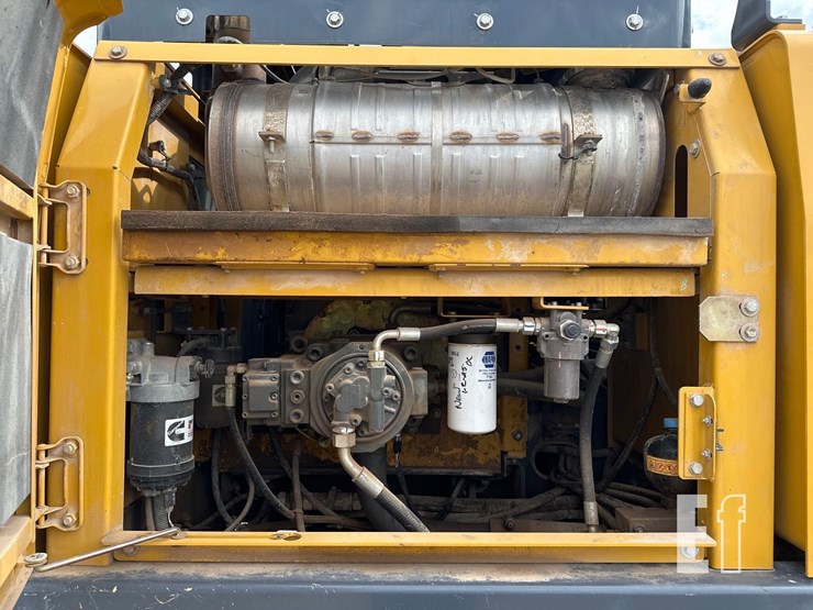 2022-xcmg-xe210u-image-25