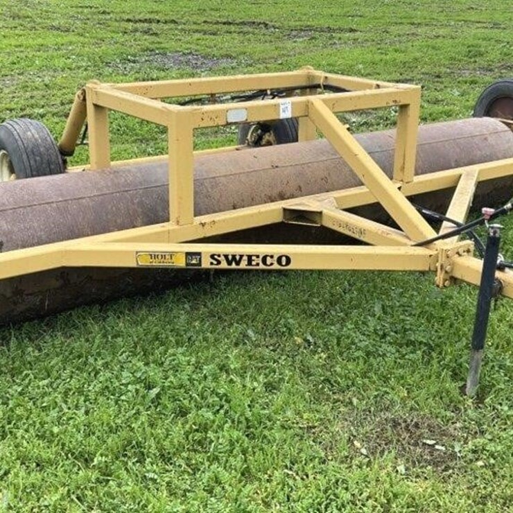 (Offsite) SWECO Portable 10' Smooth Roller