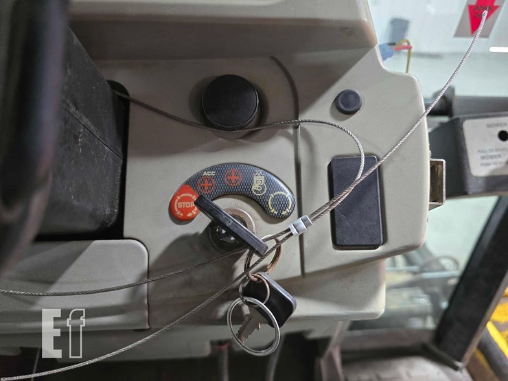 2005-massey-ferguson-5455-image-24