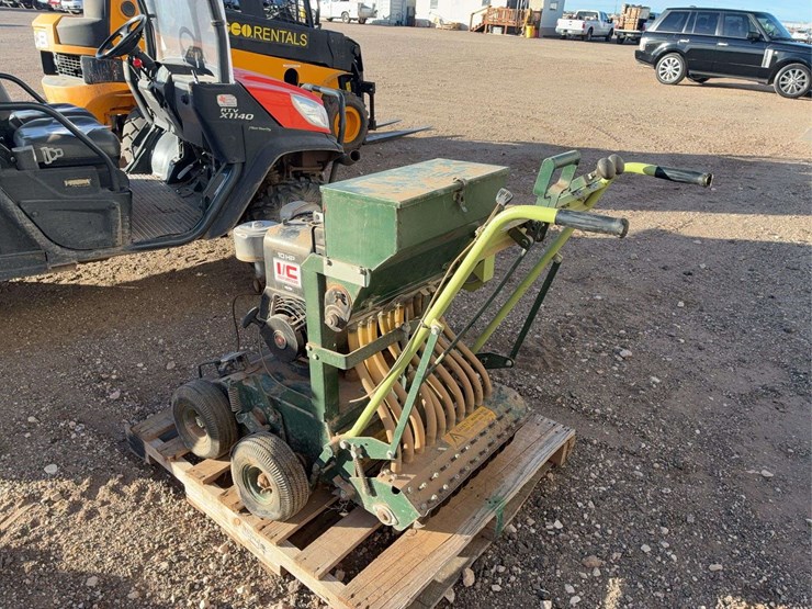 ryan-over-seeder-image-6