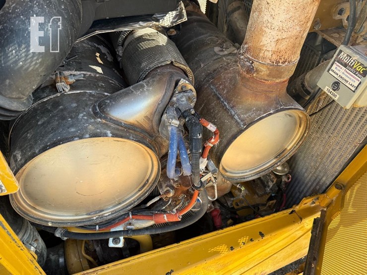 2019-caterpillar-d6t-xw-image-22