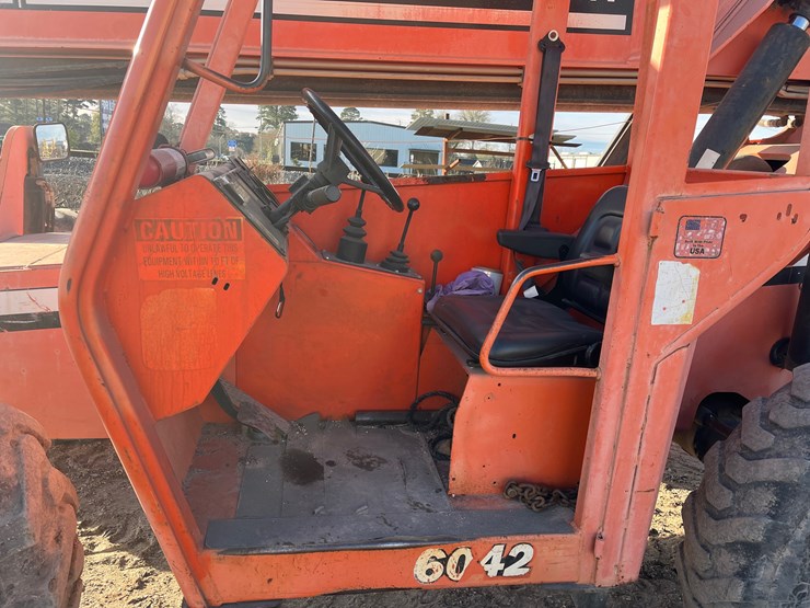 #7-•-2006-jlg-6042-forklift-image-15