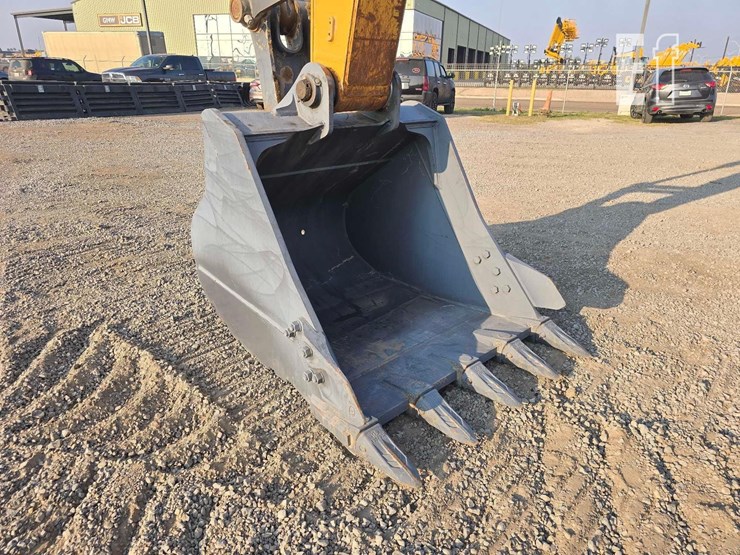 2022-xcmg-xe210u-image-10