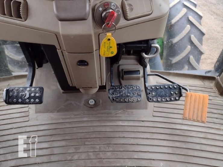 2014-john-deere-6140m-image-8