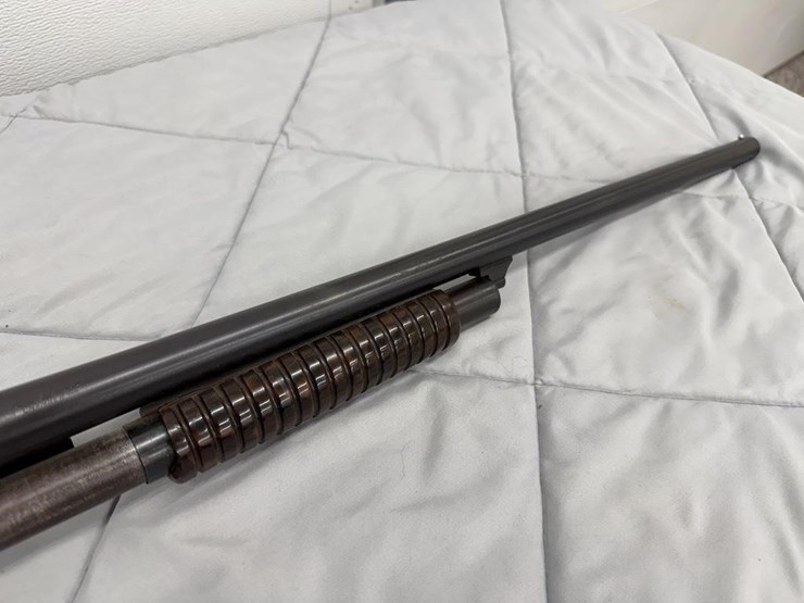 stevens-model-820-12-gauge-shotgun-image-2