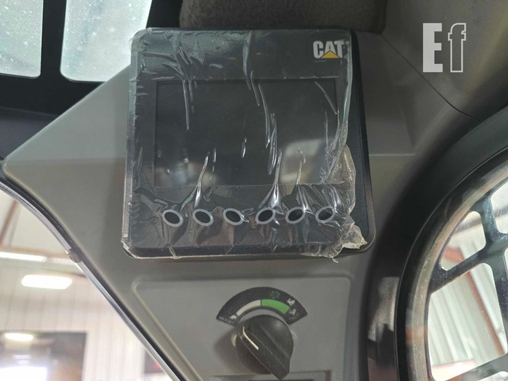 2015-caterpillar-299d-xhp-image-17