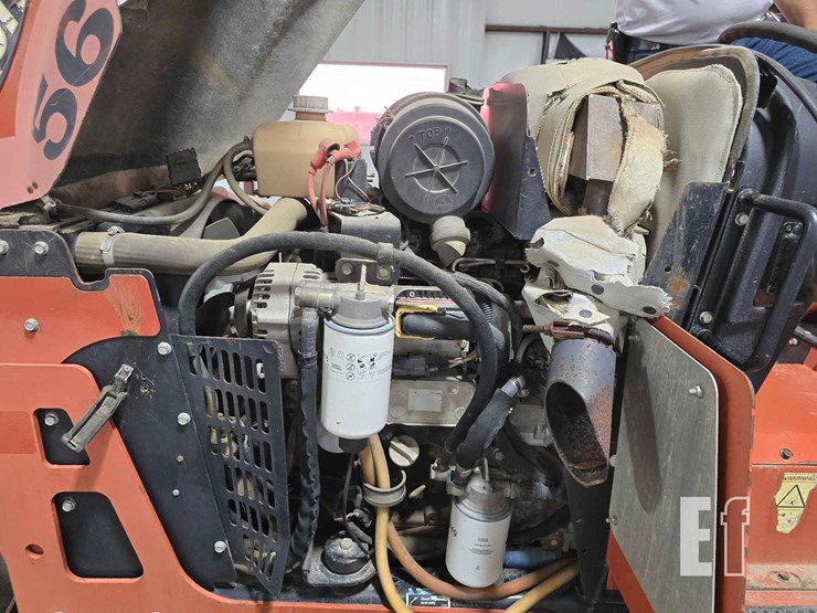 2015-ditch-witch-rt40-image-21