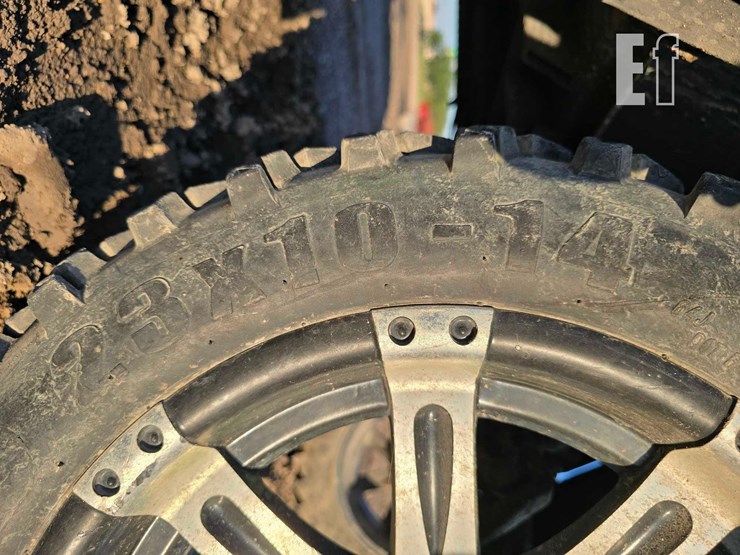 e-z-go-6-seater-golf-cart-9812-image-23