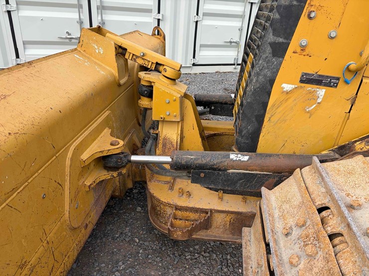 2015-caterpillar-d5k2-lgp-image-6