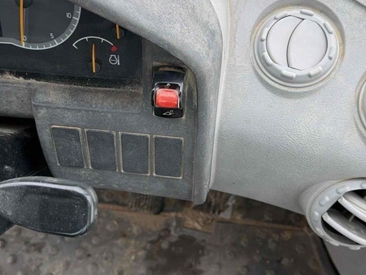 2017-volvo-l110h-image-20