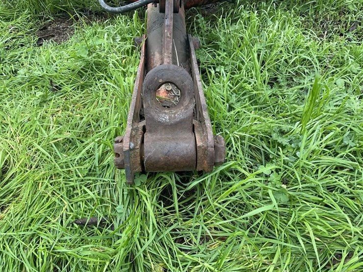 (offsite)-yonkers-johnson-600-2-shank-pull-ripper-image-11