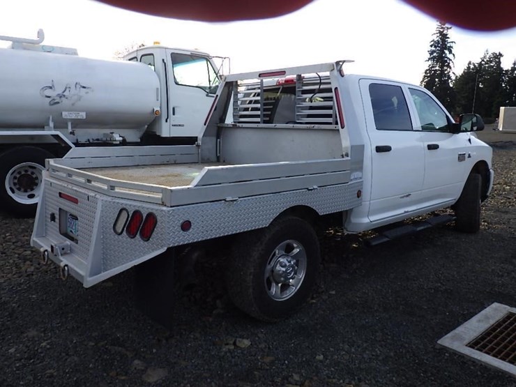 2010-dodge-2500-image-4