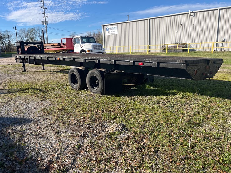 #4-•-32ft-goose-neck-trailer-image-9