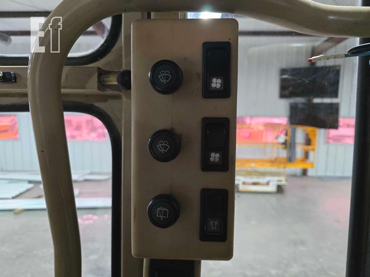 2006-caterpillar-140h-image-64