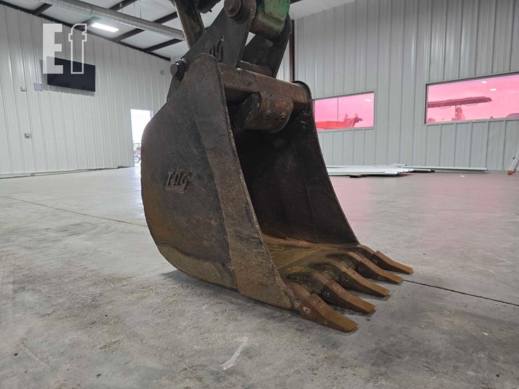 2018-jcb-85z-1-image-9