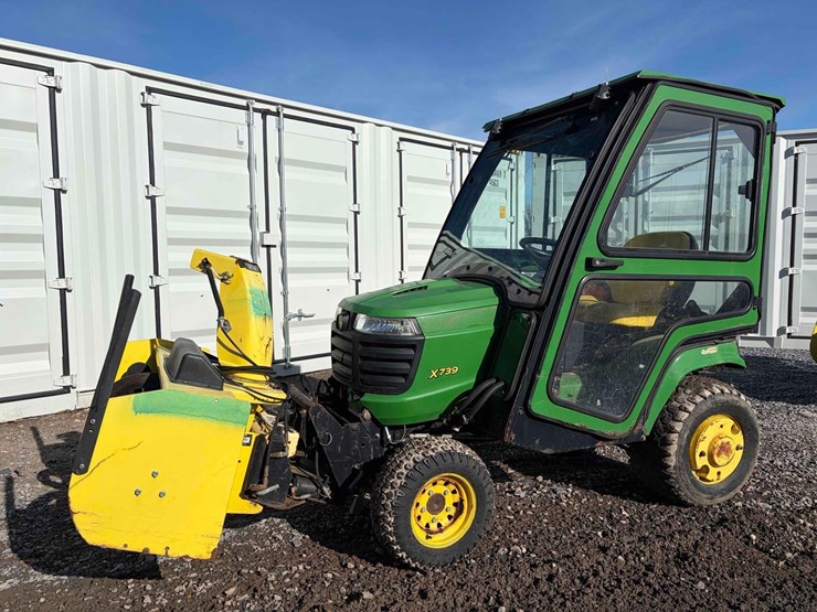john-deere-x739-image-1