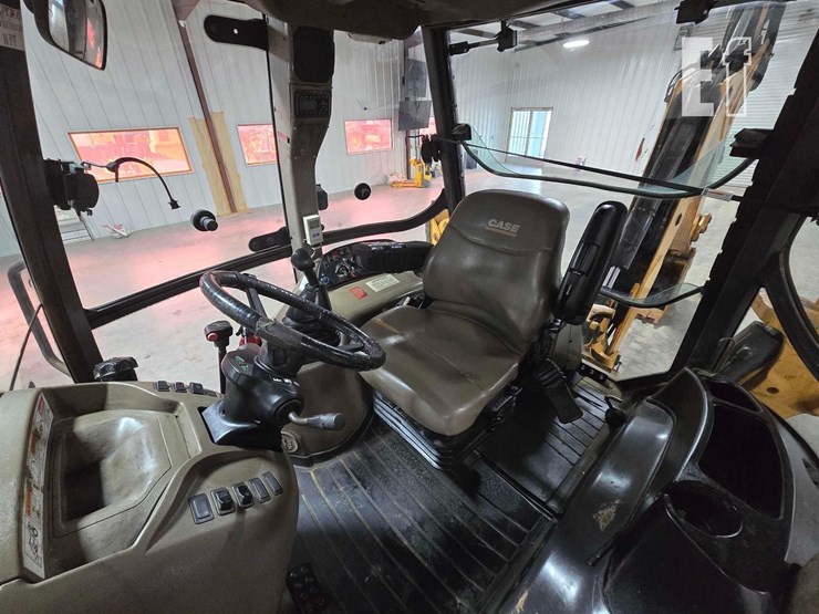 2013-case-580n-image-14